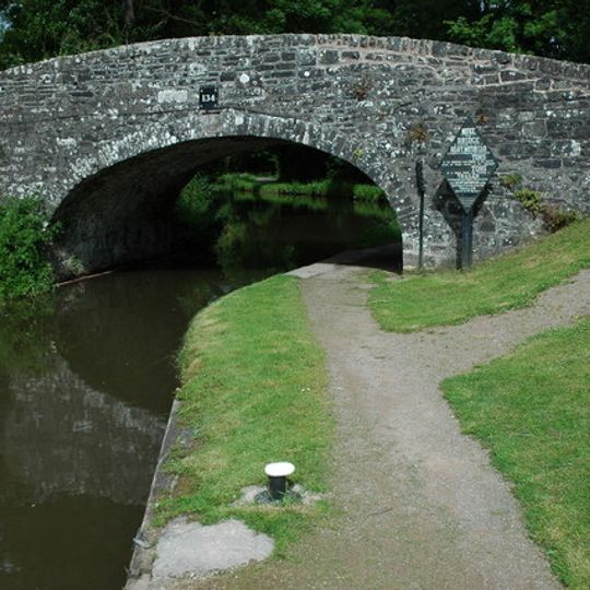 Coombes Lock Bridge
