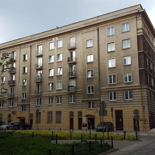 Blok przy ulicy Koszykowej 53