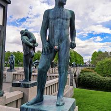 Statue