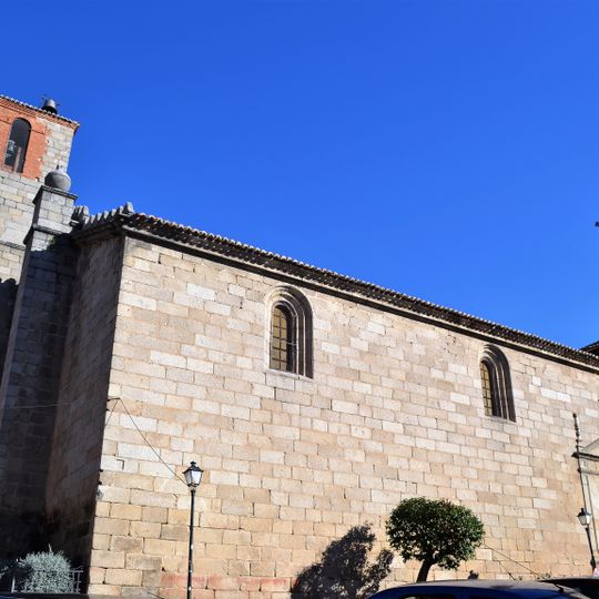 San Miguel Arcángel, El Hoyo de Pinares