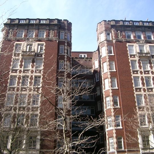 Apartamentos Ambassador