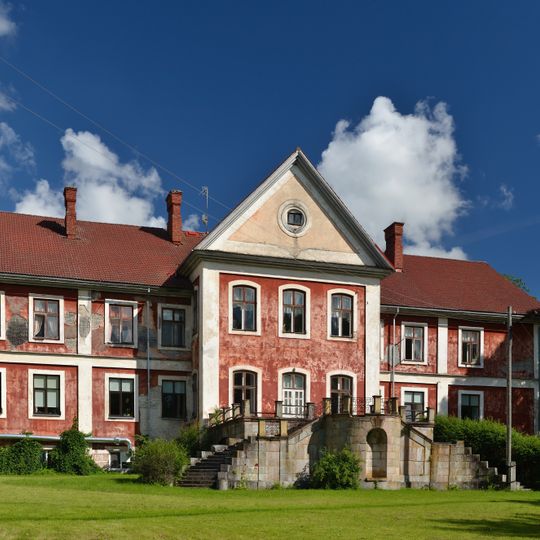 Ravila manor