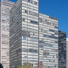 860–880 Lake Shore Drive Apartments