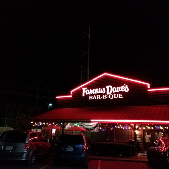 Famous Dave's