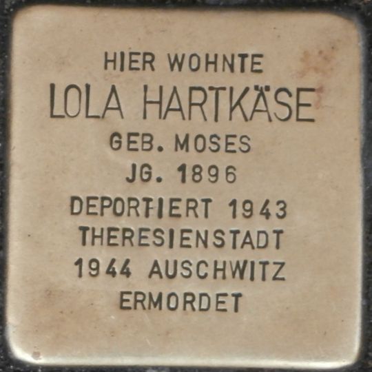 Stolperstein en memoria de Lola Hartkäse