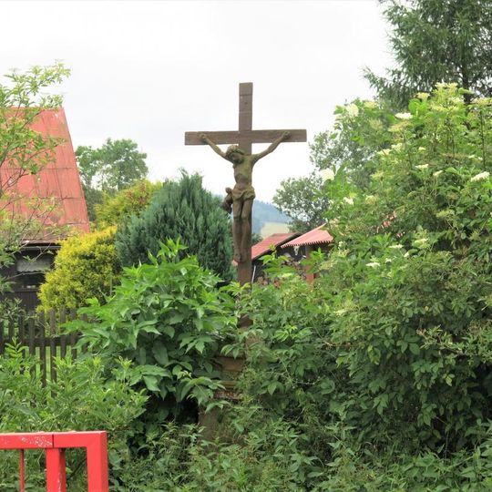 Kříž u domu Šluknovská 185/9 v Dolních Křečanech