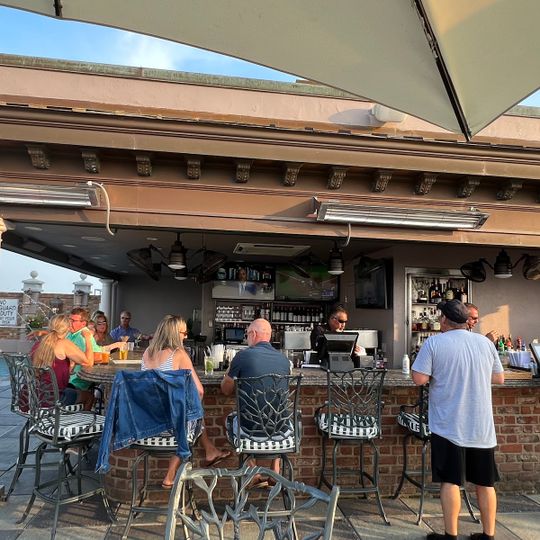 Market Pavilion Hotel