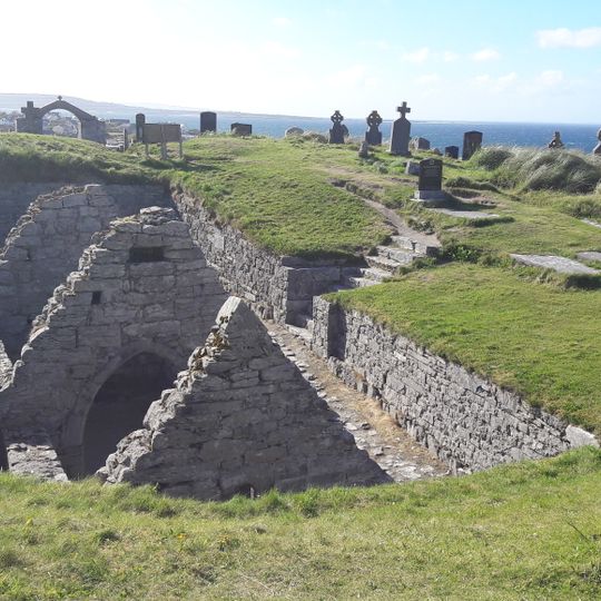Chapelle en ruine de Saint Caomhán