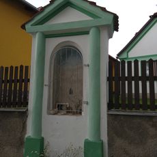 Výklenková kaplička na náměstí Maxe Švabinského
