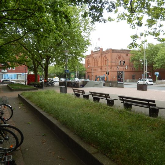 Heinrich-Heine-Platz