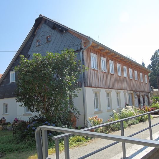 Friedrich-Schneider-Weg 9