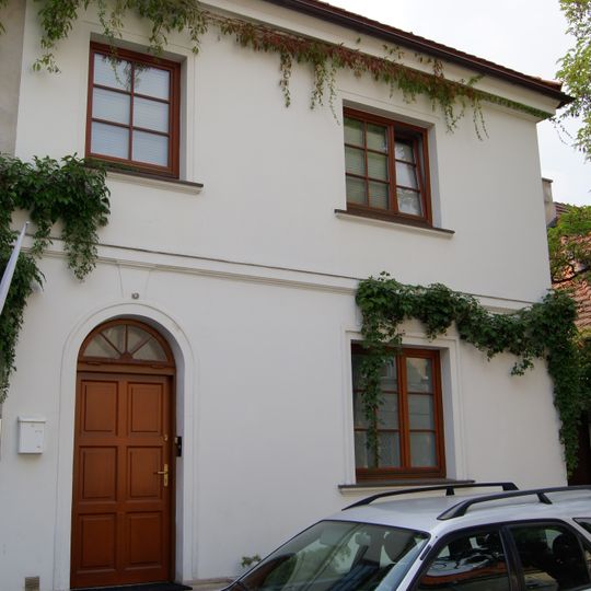 7/VI, Wieniawskiego Street in Warsaw