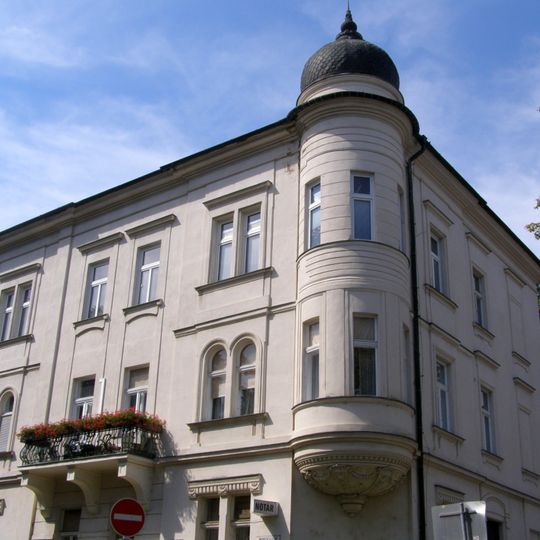 Nájomný dom so záhradou, dom bytový