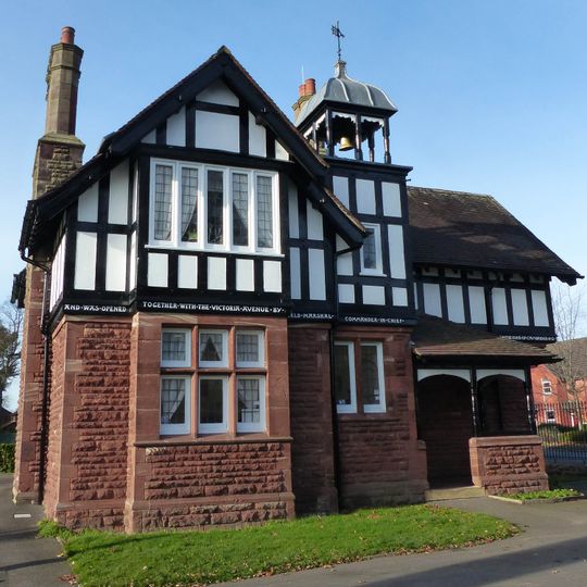 West Lodge at Queen's Park