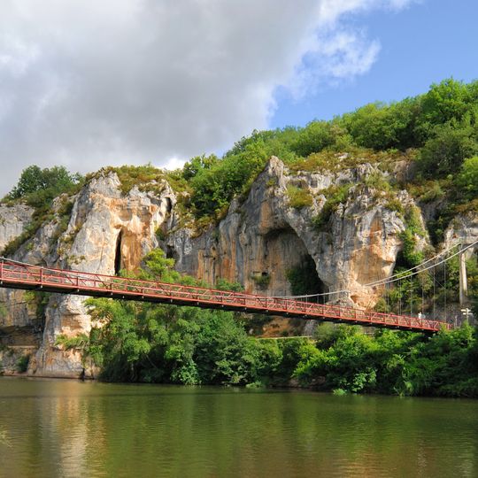 Pont suspendu de Bouziès