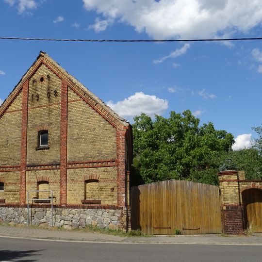 Seitengebäude eines Bauernhofes Hauptstraße 48