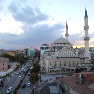 İzzet Pasha Mosque