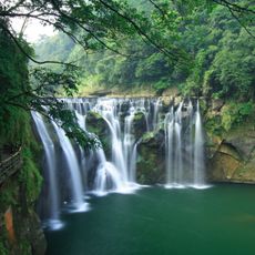 Shifen waterfall