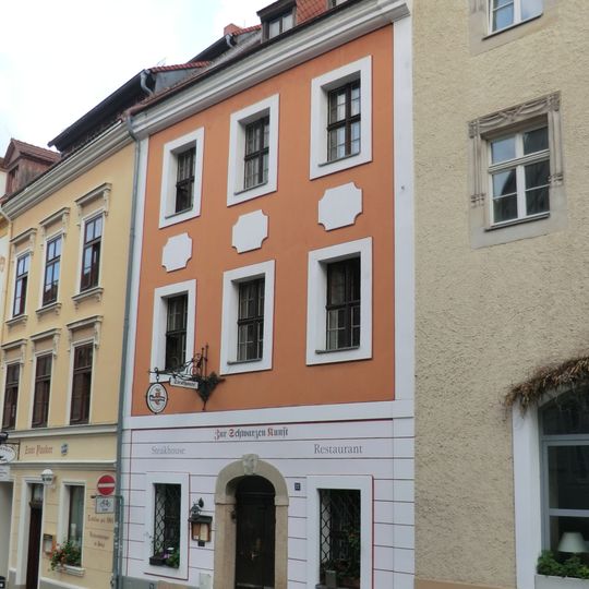 Wohnhaus in geschlossener Bebauung Neißstraße 22