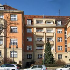 Mietshaus Olympische Straße 10/12
