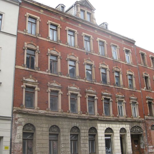 Mietshaus in geschlossener Bebauung Gießerstraße 21