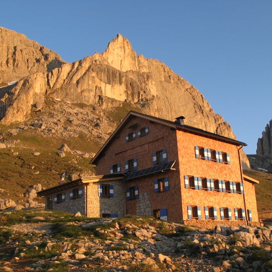 Rifugio Roda di Vaèl