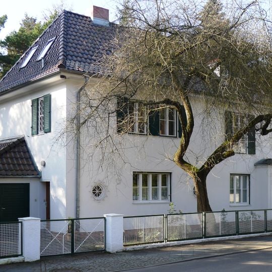 Wohnhaus Warnenweg 15