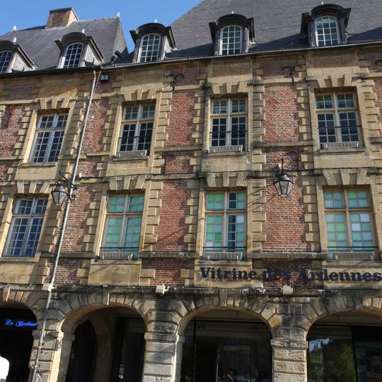 Immeuble, 24 place Ducale