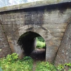 Brücke nach Haltestelle Leithen
