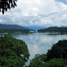 Kenyir Lake