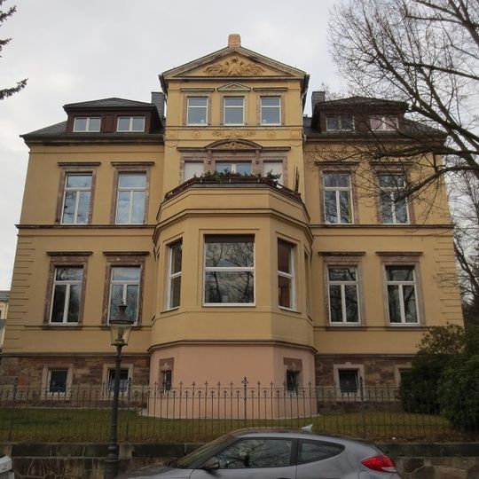 Villa mit Hinterhaus, Garten und Einfriedung Salzstraße 69