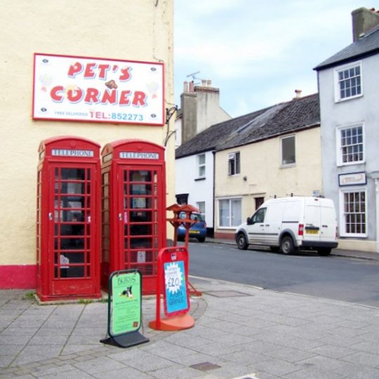 K6 Telephone Kiosks Outside Town Hall
