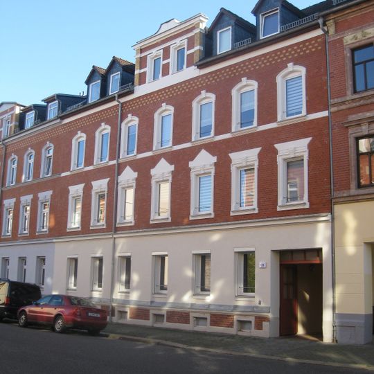 Mietshaus in geschlossener Bebauung Bernhardstraße 106