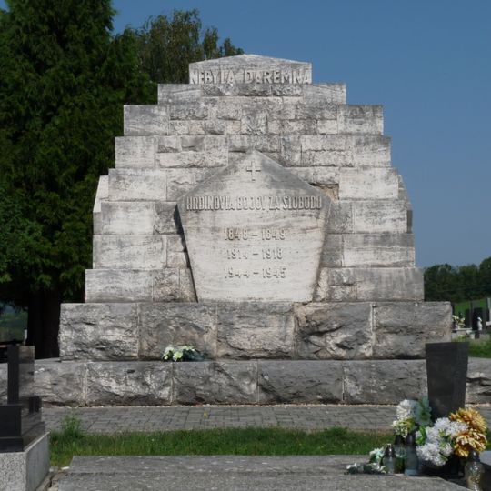 Hrobka Dušana Jurkoviča, pomník