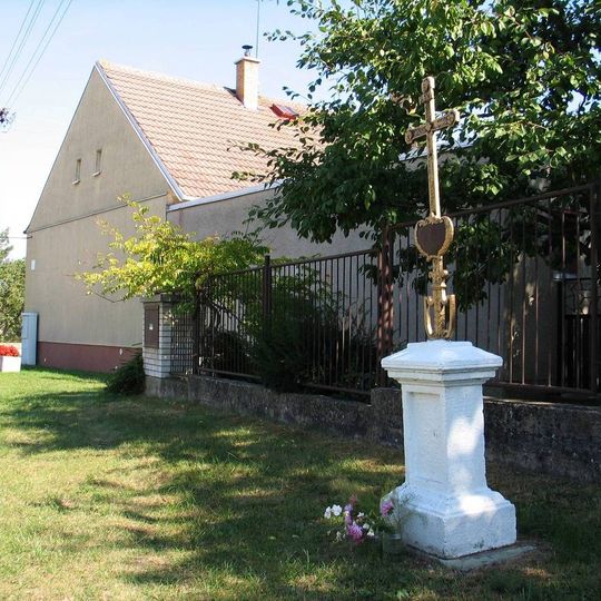 Pamětní kříž v Lesní ulici, Horní Bezděkov