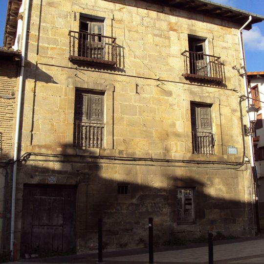Casa Uribarren 22