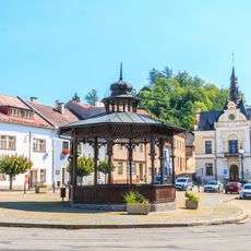 Altán v Brandýse nad Orlicí na náměstí Komenského
