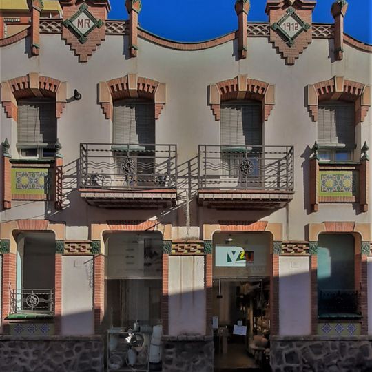 House in carrer Carril, 20-22