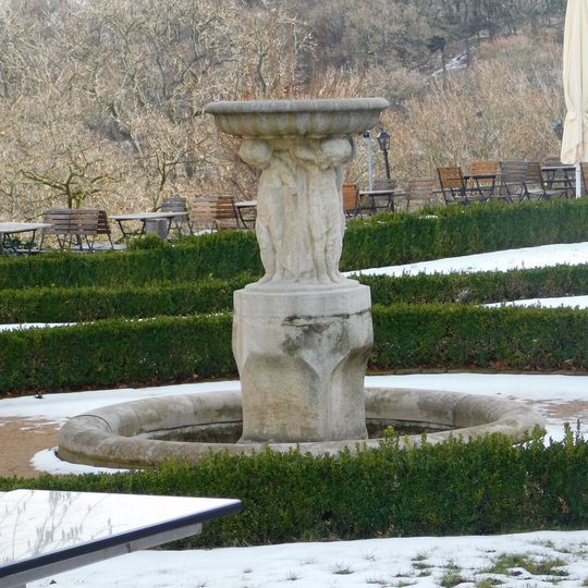 Kašna na terase Strahovského kláštera na Hradčanech