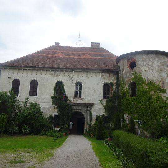 Golič Mansion, Slovenia