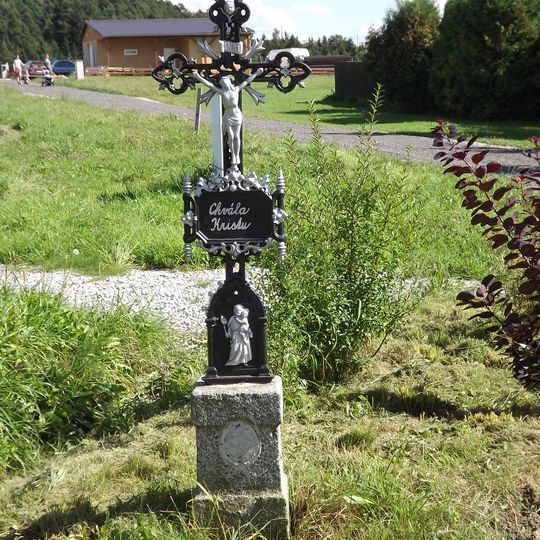 Kříž u rozcestí u Smolče