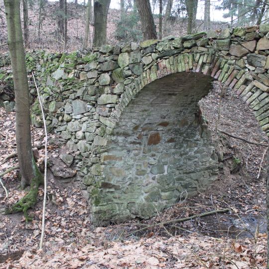 Most v údolí Rakůvky