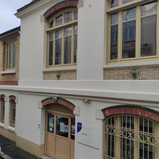 Archives municipales de Suresnes