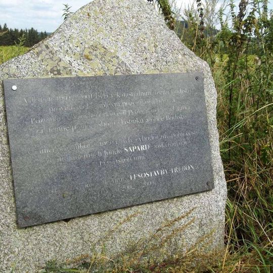 Památník pozemkových úprav severně od Budislavi