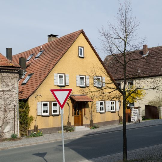 Würzburger Straße 10