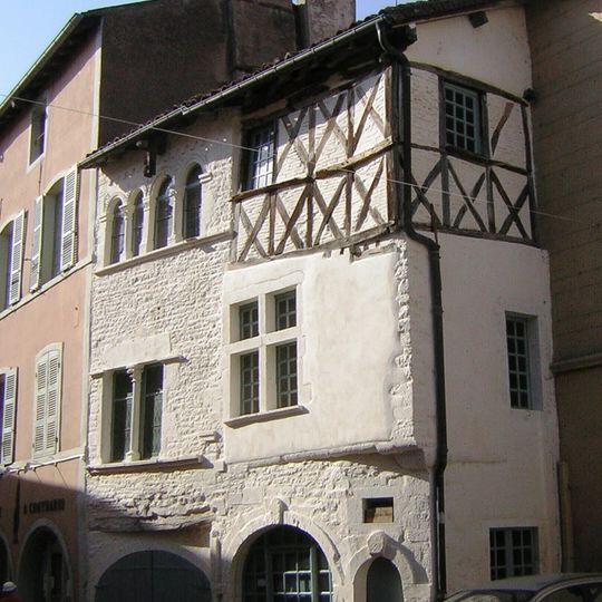 Maison romane, 15 rue Lamartine