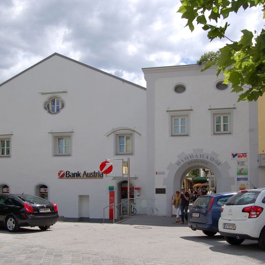 Barbarahof, Teil der Stadtbefestigung