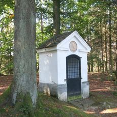 Kaplička u lesa na západním okraji Rynartic