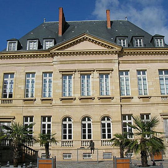 Musée des Beaux-Arts et d'Archéologie Joseph-Déchelette