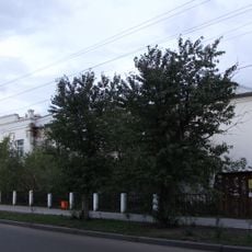 Здание школы № 4, где в годы Великой Отечественной войны размещался эвакогоспиталь № 939 (Улан-Удэ)